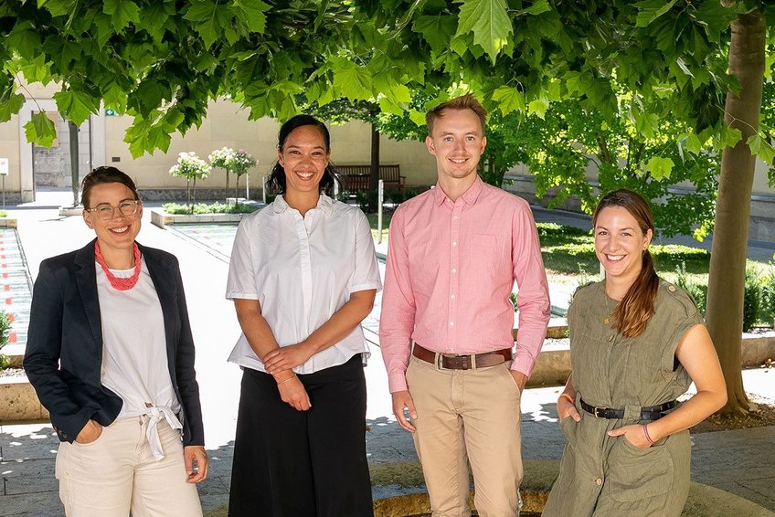 Das Team der zentralen Koordination der Max Planck Schools, von links n. rechts: Dr. Johanna Rapp, Hanna Kriebel, Henry Rawlings, Elisabeth Jostock